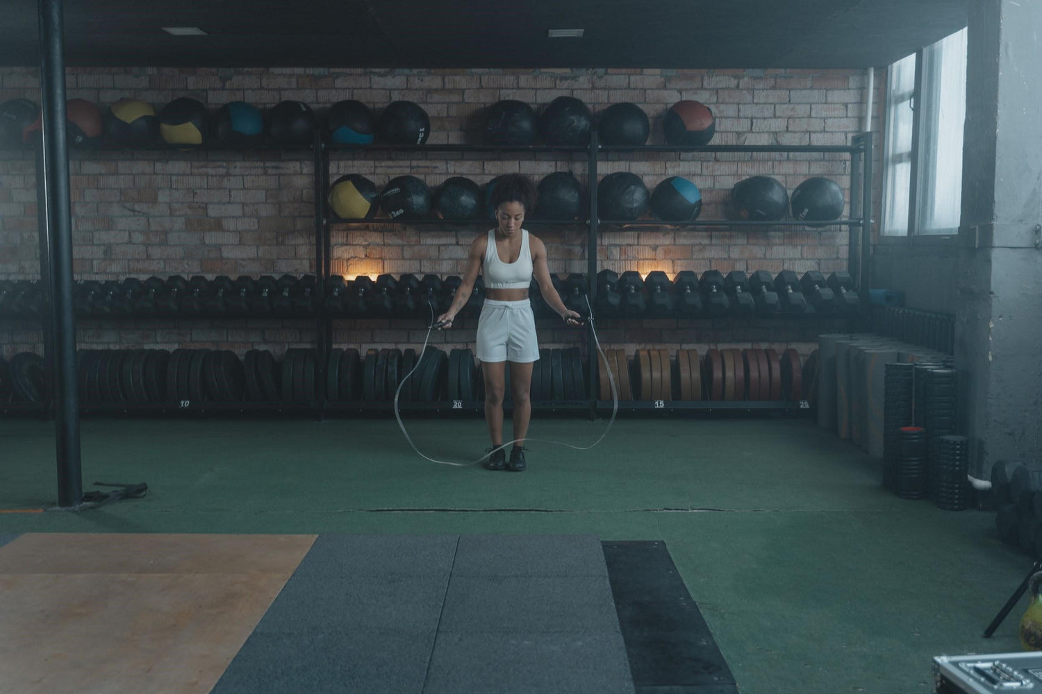 Top 10 Indoor Jump Rope Workouts To Try Out