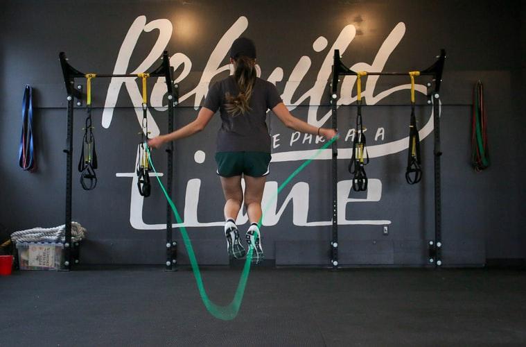Top 10 Drills to Increase Vertical Jump – Elevate Rope